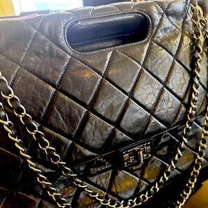 Vintage Chanel Byzance Take Away.  Large size